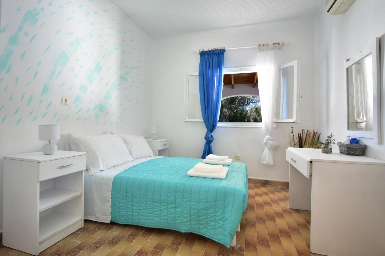 Merlyn Rooms Into The Nature, 100M From The Beach Dafnila Bagian luar foto
